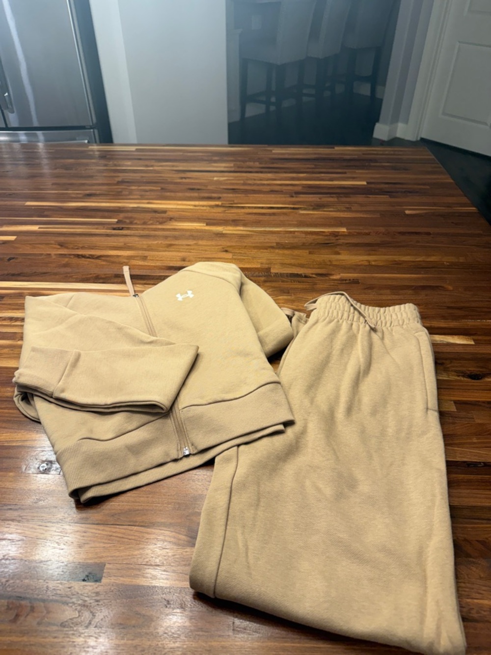 Under Armour Tan Fleece Zip Hoodie & Sweatpants Set